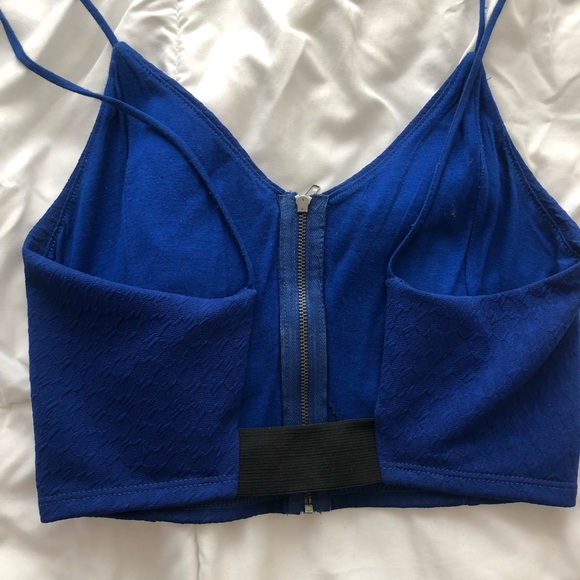 UO Blue Crop Top - Picture 2 of 3